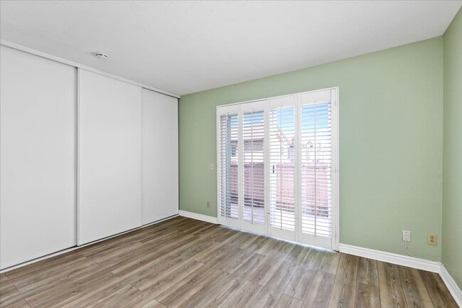 Building Photo - 2BR Bonsall Condo | Garage, Parking & Utilities Included