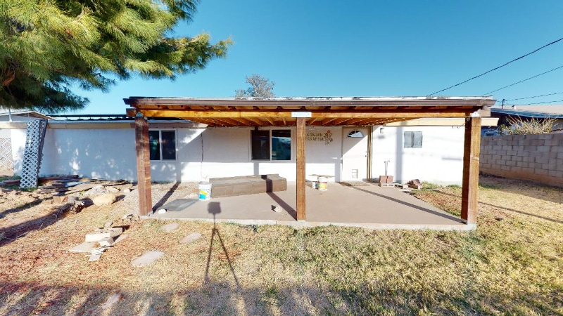 Building Photo - 3233 N El Tovar Ave