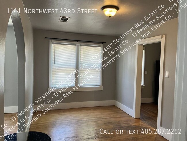 Building Photo - 1141 NW 43rd St