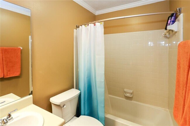 Building Photo - 402 Olde Mill Ln