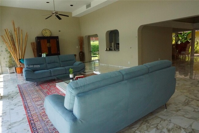 Building Photo - 4511 King Palm Dr