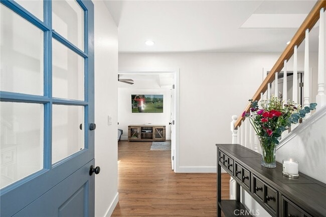 Building Photo - 409 Dahlia Ave