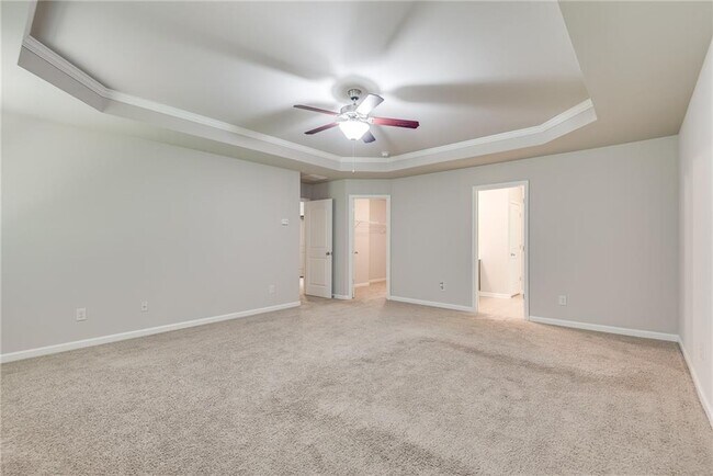 Building Photo - 933 Whitfield Oak Way NE