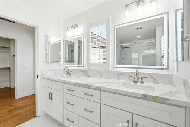 Building Photo - 11537 Amalfi Way