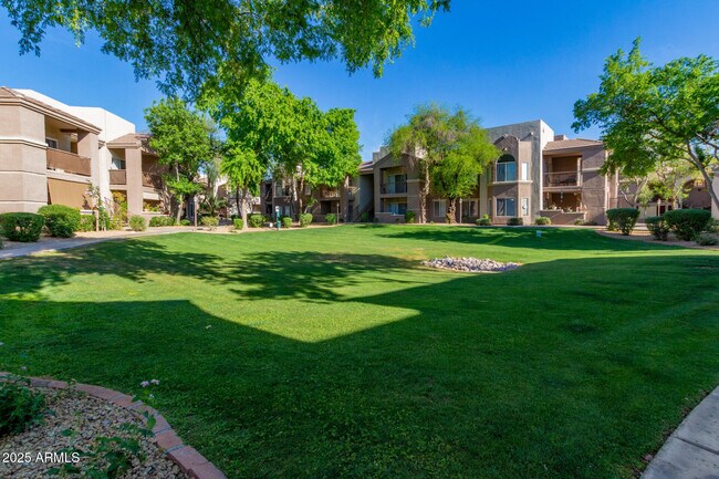 Building Photo - 17017 N 12th St