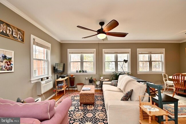 Building Photo - 3309 Martha Custis Dr