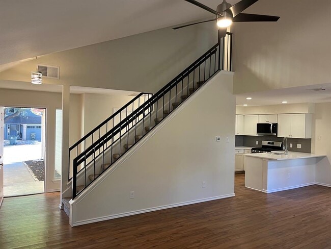 Building Photo - 12908 Steeple-Chase Dr