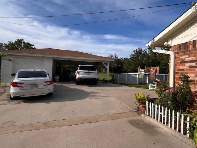Building Photo - 3055 Boys Ranch Rd