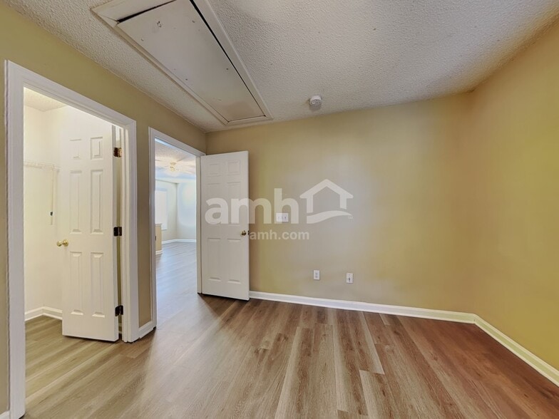 Building Photo - 2208 Tucca Way