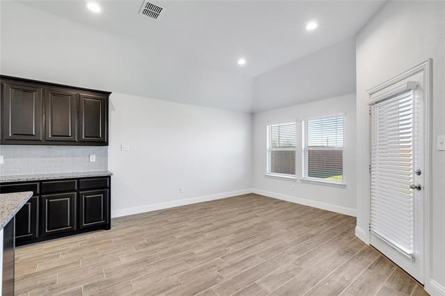 Building Photo - 5909 Lovills Crk St