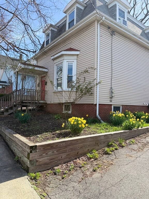 Building Photo - 55 Glenwood Rd