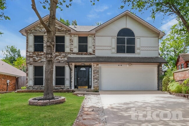 Building Photo - 419 Windhurst Dr