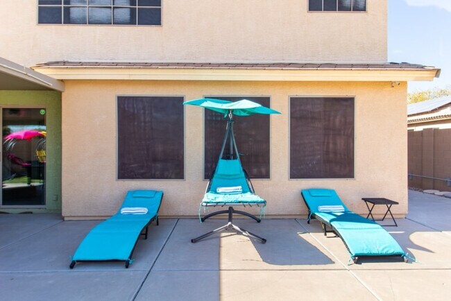 Building Photo - 1550 N Desert Willow St