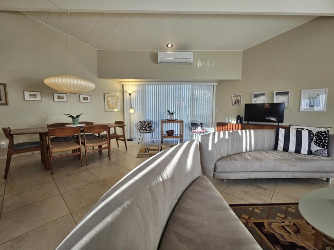 Building Photo - 37800 Da Vall Dr