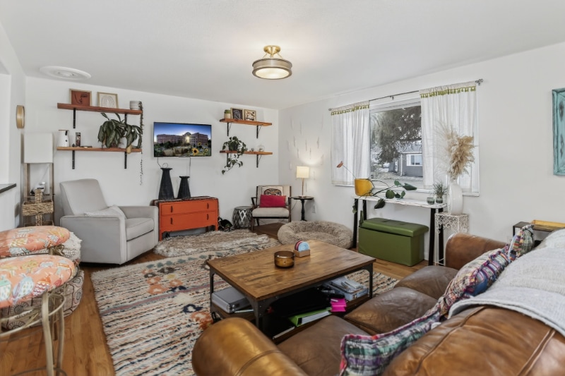 Building Photo - 15646 W 1st Dr