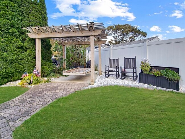 Building Photo - 111 Shore Dr