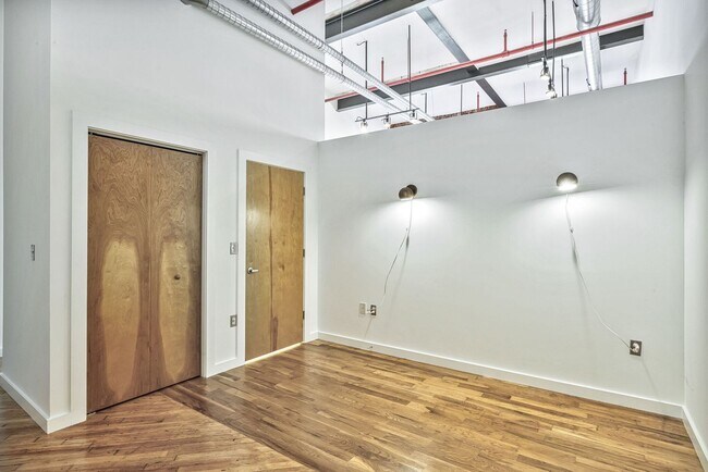Building Photo - 1350 Rosa L Parks Blvd