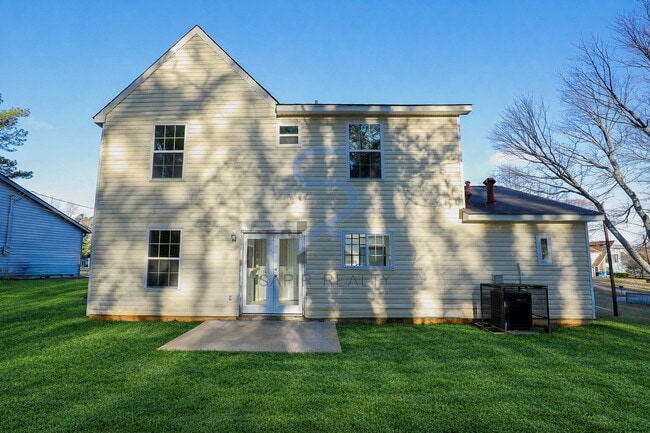 Building Photo - Move in before January 15th and choose your reward: a $250 Amazon Gift Card or a 55 Smart TV!