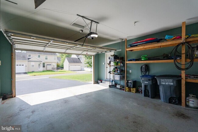 Building Photo - 16690 Anchor Bend Cir