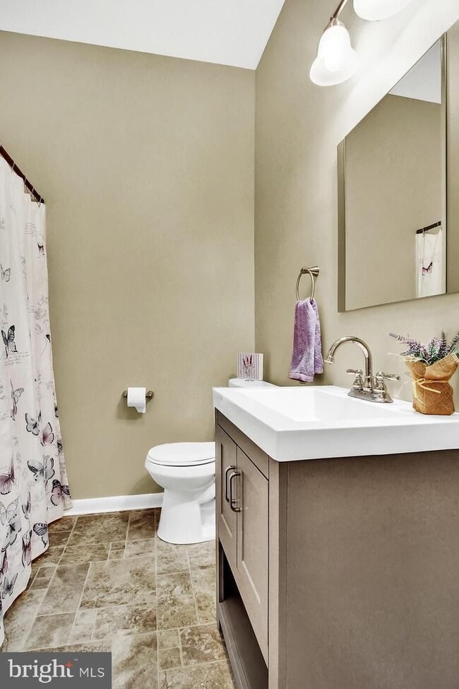 Building Photo - Coming Soon- Beautiful 3 Bedroom, 1 Bath h...