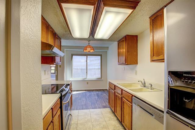 Building Photo - 6406 Springfield Dr