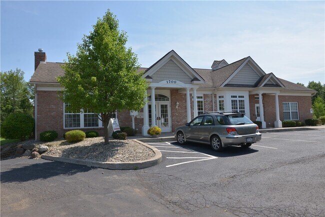 Building Photo - 808 Farmstead Ct