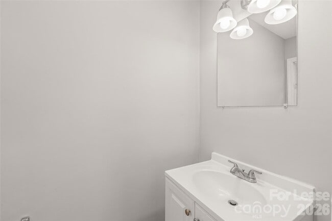 Building Photo - 4914 Kistler Ave