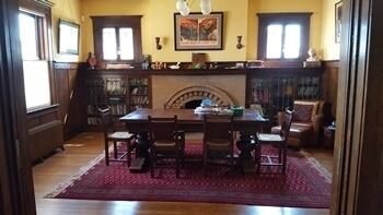 Building Photo - 628 W Yandell Dr