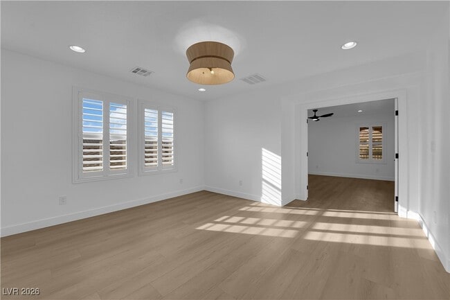 Building Photo - 465 Cabral Peak St