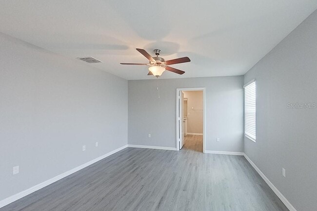 Building Photo - 8716 SW 44th Ct