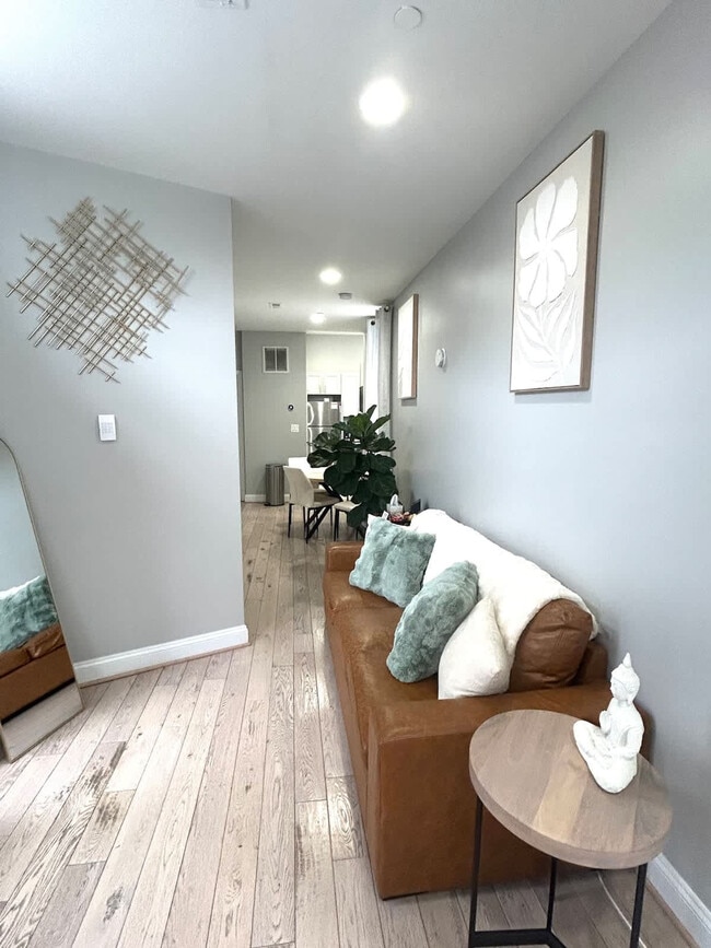 Building Photo - 45 Rhode Island Ave NE