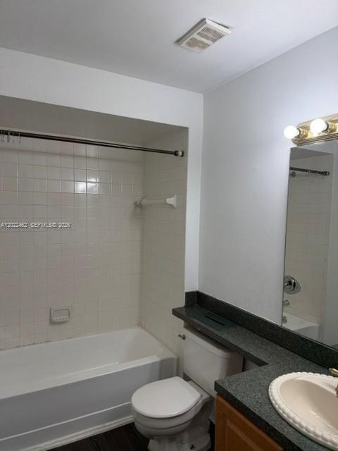Building Photo - 9999 Summerbreeze Dr
