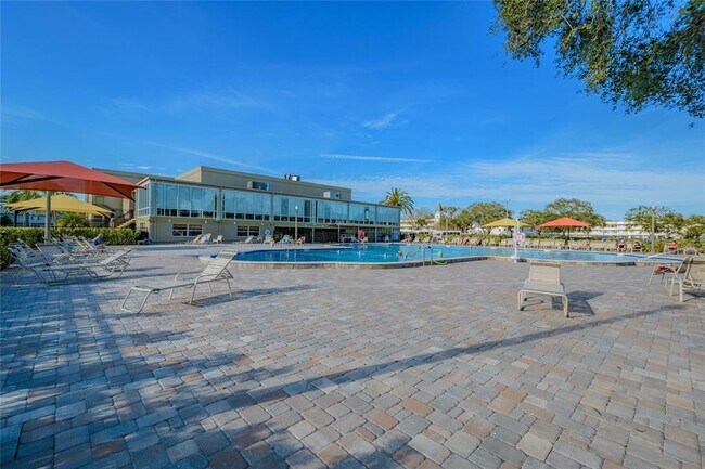 Building Photo - 2456 Ecuadorian Way