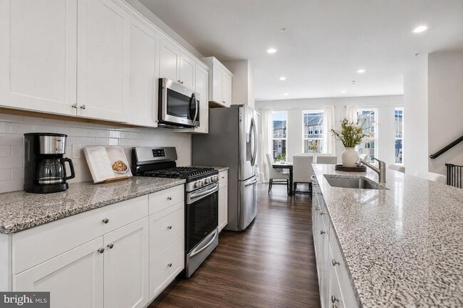 Building Photo - 2764 Bridgewater Dr