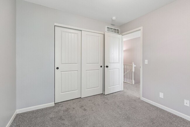 Building Photo - 15915 Filmore Cir