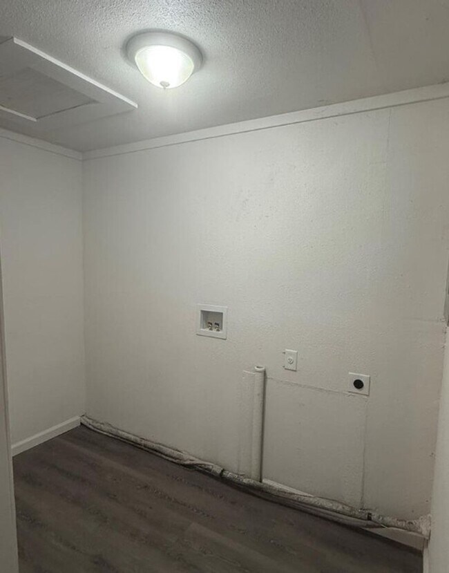 Building Photo - For Lease
