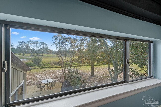 Building Photo - 4844 Huron Dr