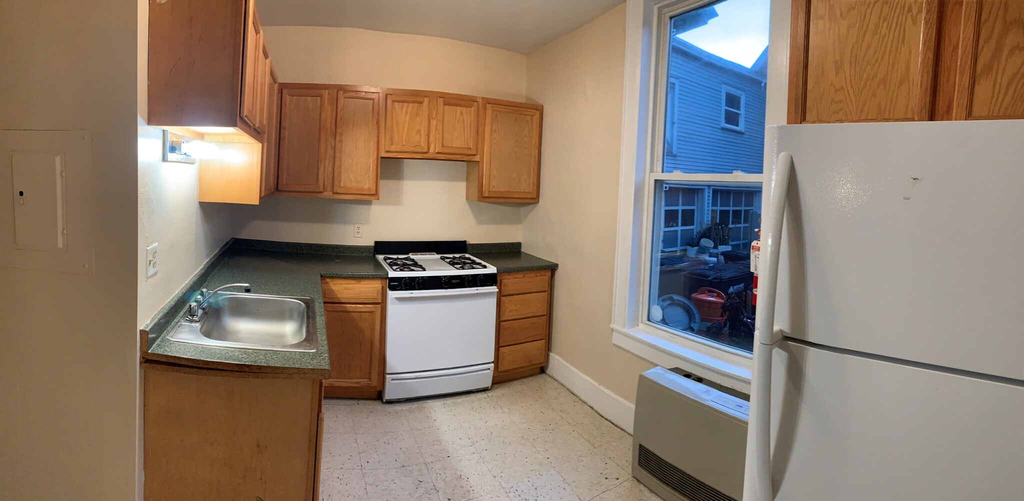 kitchen - 24 Loomis St