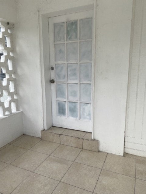 Building Photo - 2 bedroom 1 Bath House - Utilities Included