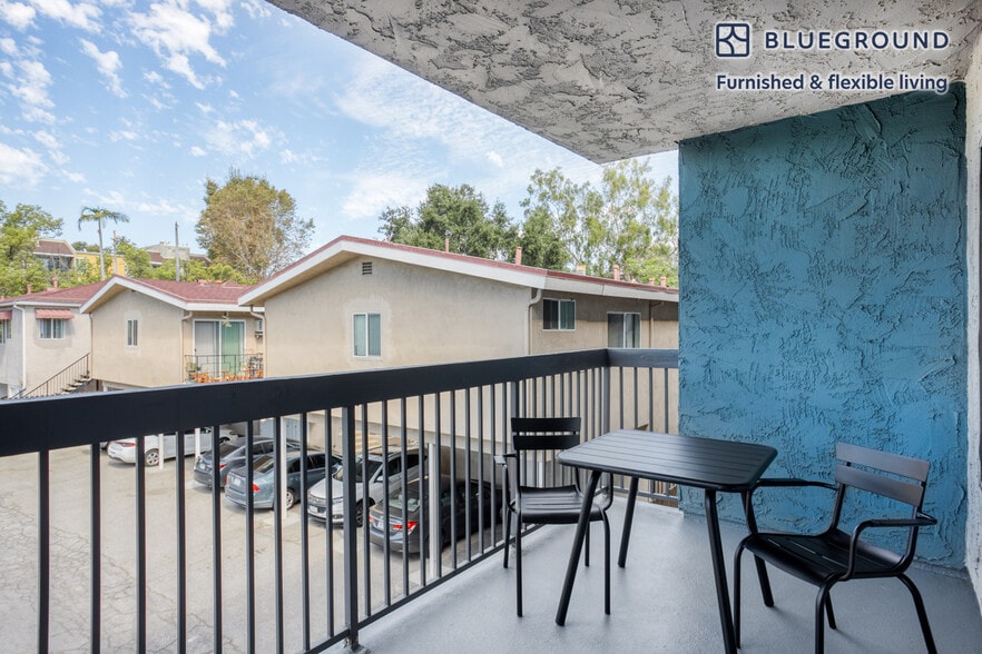 Building Photo - 350 E Del Mar Blvd