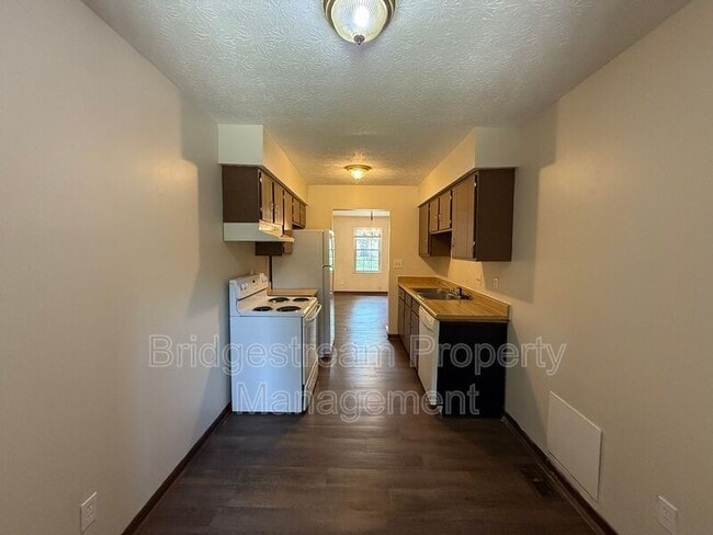 Building Photo - 1444 Minstrel Dr