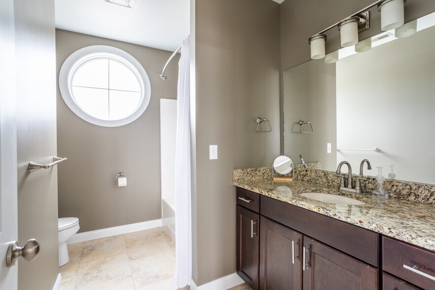 2nd Bath - 1221 Broad St
