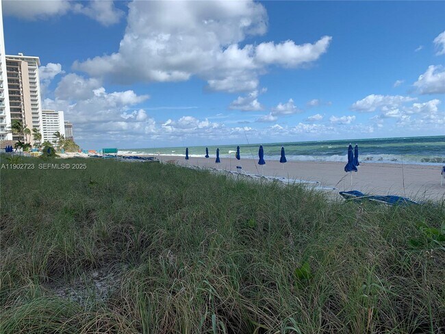 Building Photo - 3600 Galt Ocean Dr