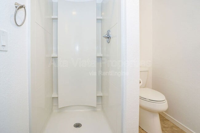 Building Photo - 3211 Caminito Eastbluff