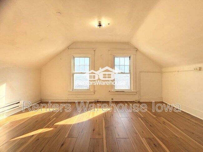 Building Photo - 1171 21st St