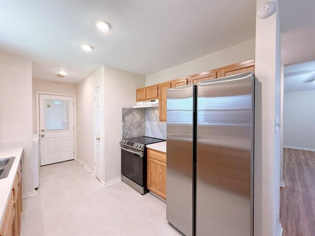 Building Photo - 5328 Tallowpine Terrace