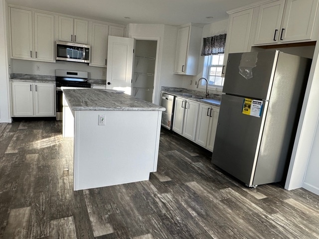 Building Photo - 304 Paradise Ter