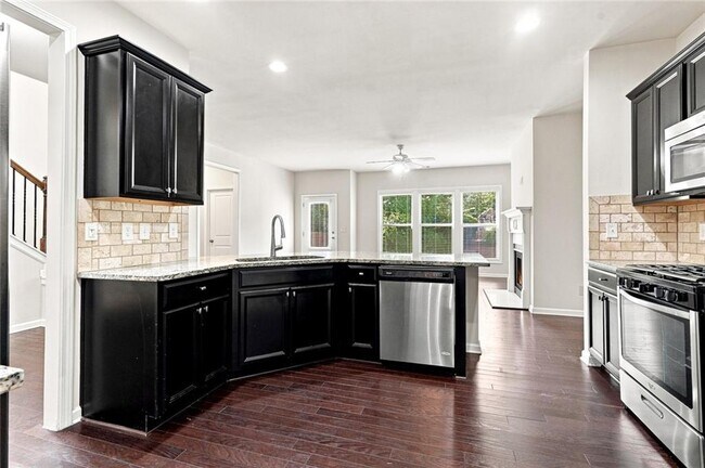 Building Photo - 4615 Woodbine Way