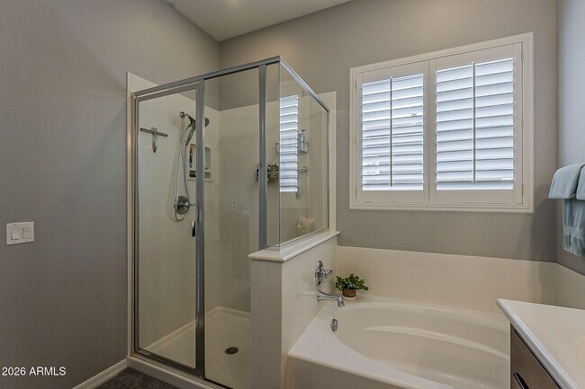 Building Photo - 4135 E Grand Canyon Dr