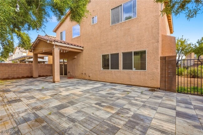 Building Photo - 10585 Cave Ridge St